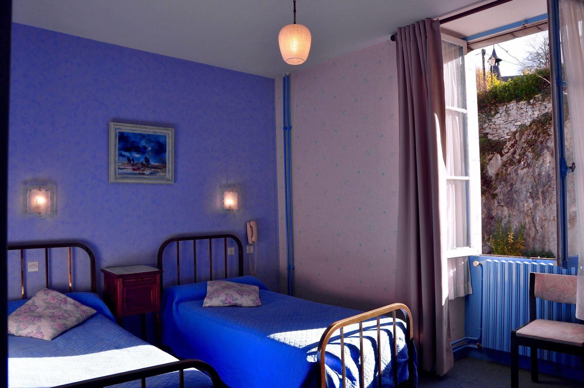 Hotel Des อูซ์-บอนส์ ภายนอก รูปภาพ